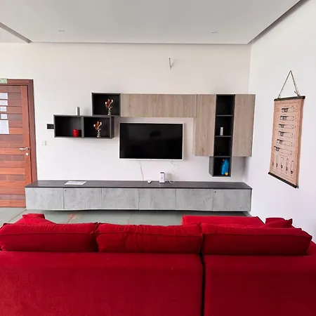 Apartament Mare *
